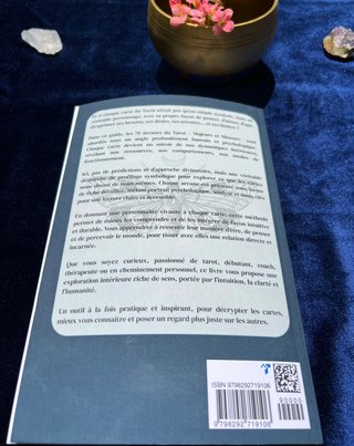 Libro Tarot Profilage - Céleste Pascaly Psicología