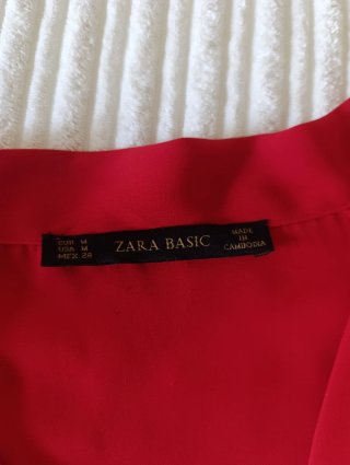 Blusa roja ZARA BASIC con lazada