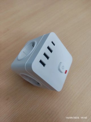Regleta Cubo con enchufes USB Nuevo