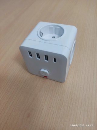 Regleta Cubo con enchufes USB Nuevo