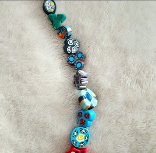 Collana colorata con perline