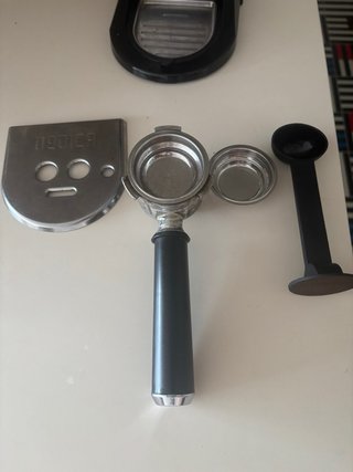 Cafetera Espresso Delonghi EC685