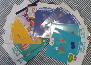 Libros de texto escolares