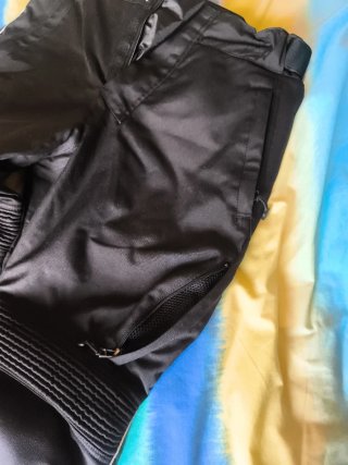 Pantalón de moto negro