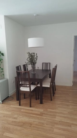 Mesa de comedor y 6 sillas