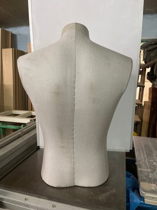 Busto Maniquí Hombre Beige