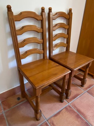 Par de Sillas Rústicas Madera