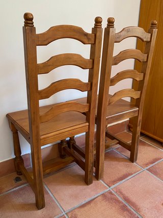 Par de Sillas Rústicas Madera