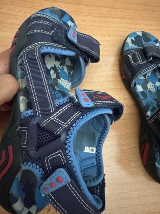 Sandalias Pablosky niño azul/multicolor