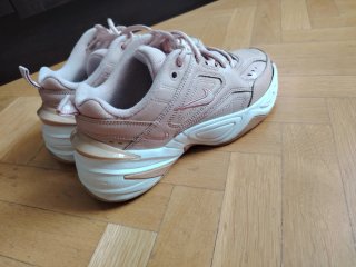 Nike M2K Tekno Rosa