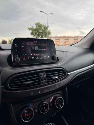 FIAT Tipo 1.4 Turbo Jet Lounge.