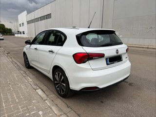 FIAT Tipo 1.4 Turbo Jet Lounge.