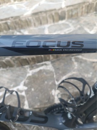 Bicicleta de carretera Focus Cayo