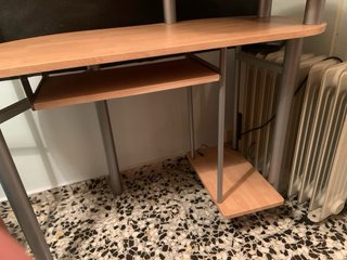 Escritorio ordenador madera y metal