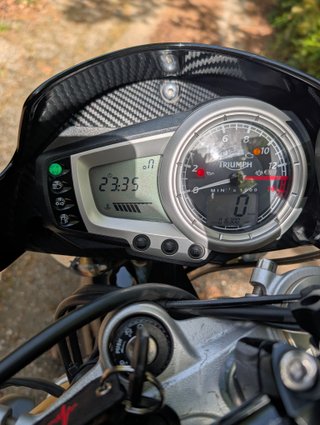 Triumph Street Triple 675 Negra (106cv)