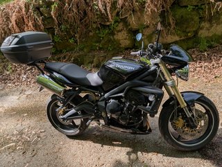 Triumph Street Triple 675 Negra (106cv)