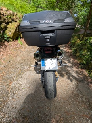 Triumph Street Triple 675 Negra (106cv)
