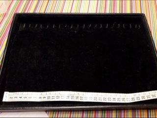 Expositor terciopelo negro para pulseras/cadenas