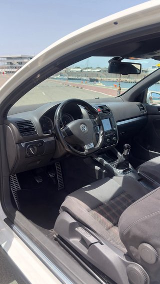 Volkswagen Golf GTI V 2.0 TFSI 200 CV –Muy cuidado