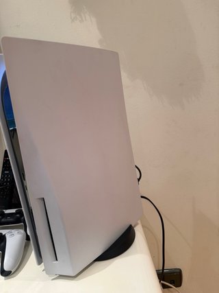 Consola PS5 disco y  dos mandos No envios