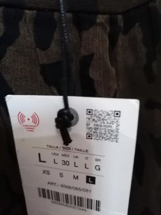 Pantalón ancho estampado Zara