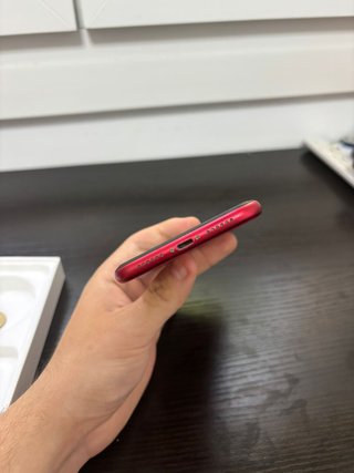 iPhone 11 Rojo 128GB Batería 78%