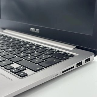 Portátil ASUS UX310U i7-7500U 8GB RAM