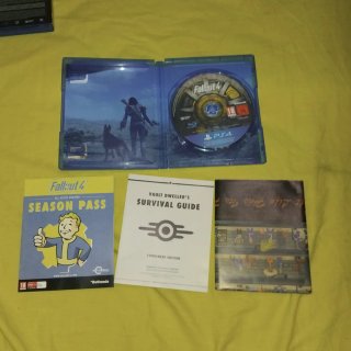 Lote 4 juegos PS4: Detroit, GTA V, Wolfenstein II,