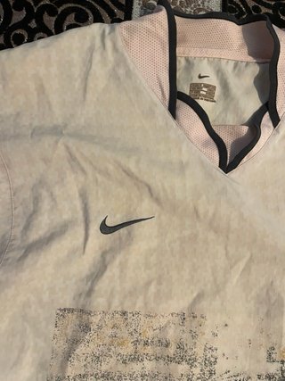 Camiseta de fútbol Nike rosa y blanca