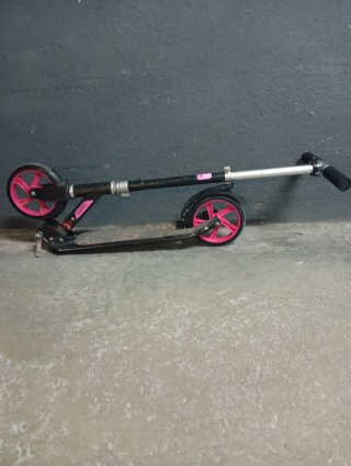 Patín Oxelo rosa y negro
