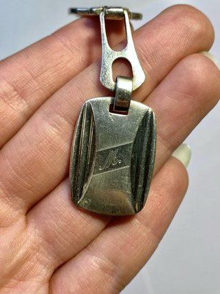 Portachiavi art déco in argento 925 con incisione