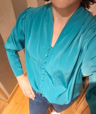 Blusa vintage fluida abotonada