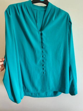 Blusa vintage fluida abotonada