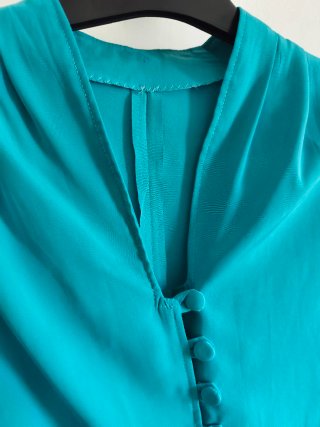 Blusa vintage fluida abotonada