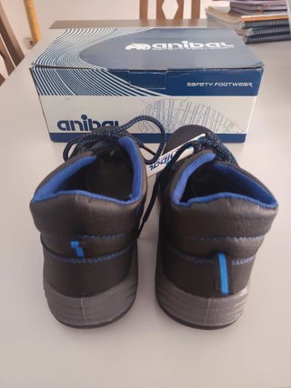 Botas de seguridad Anibal Talla 37 Nuevas