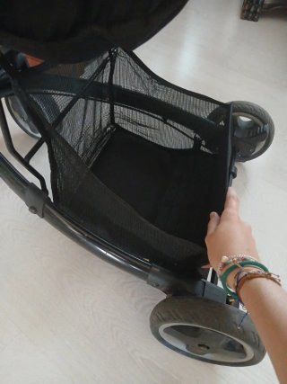 Carrito de bebé azul