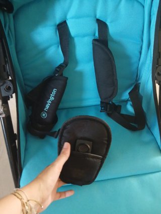 Carrito de bebé azul