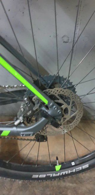 Bicicleta Giant 29ER 1GE Terrango Gris/Verde