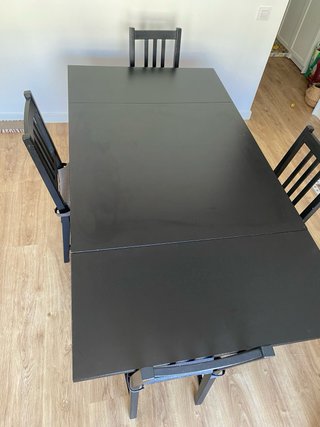 Mesa extensible IKEA BJURSTA (90x90) con sillas