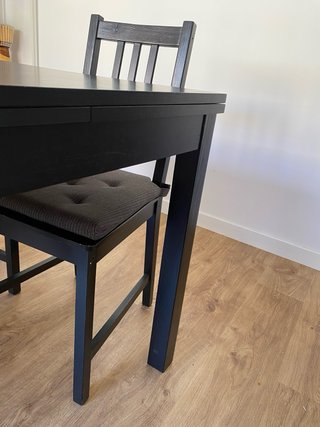 Mesa extensible IKEA BJURSTA (90x90) con sillas