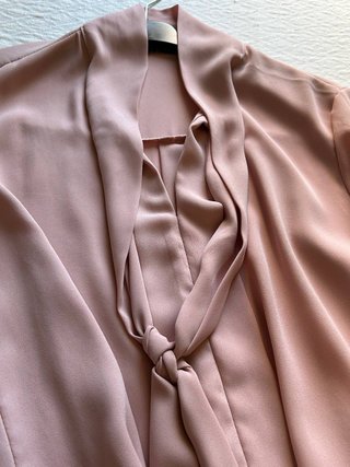 Blusa donna rosa con scollatura e nodo taglia M