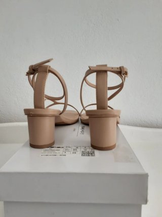 Sandalias Beige Talla 37