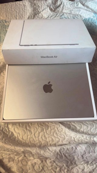MacBook Air 13 M4 16GB RAM 256GB SSD Plata