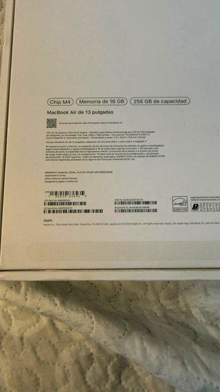 MacBook Air 13 M4 16GB RAM 256GB SSD Plata