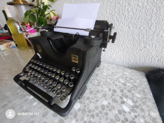 Máquina de escribir Olivetti M40 Año 1936