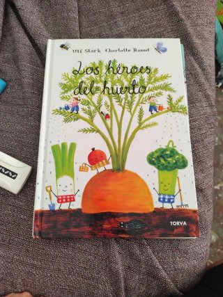 Lote de libros de Ikea