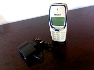 Nokia 3310 Originale + Caricabatterie Nuovo Bianco