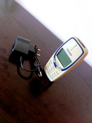 Nokia 3310 Originale + Caricabatterie Nuovo Bianco