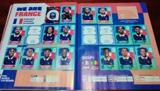 ÁLBUM MUNDIAL 2026 CON MAS DE 700 CROMOS + REVISTA