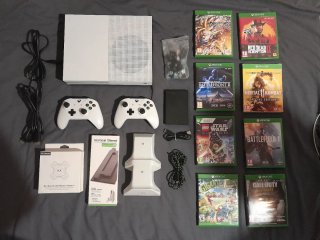 Xbox One S + 2 mandos + juegos + SSD